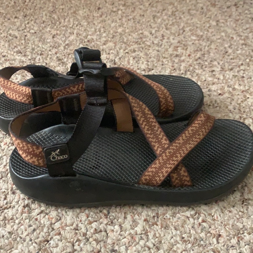 Men’s vintage brown Chaco sandals